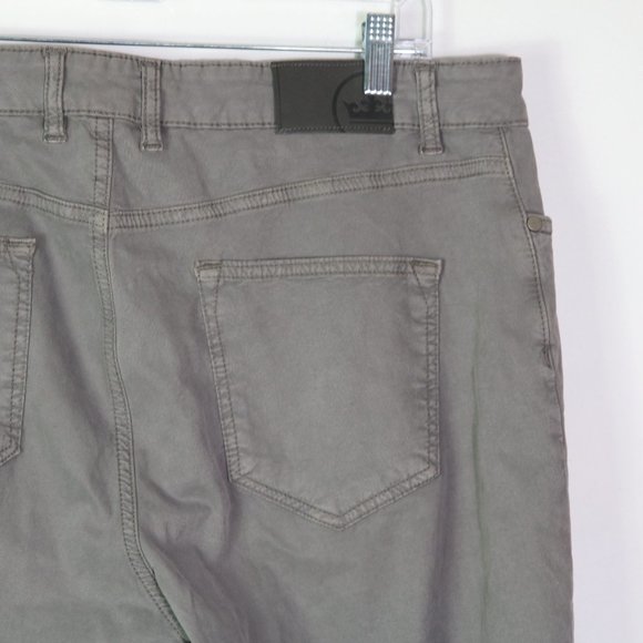 Peter Millar Collection Wayfare Five-Pocket Pant Nickel Men's Size 38 34 inseam - Picture 8 of 8